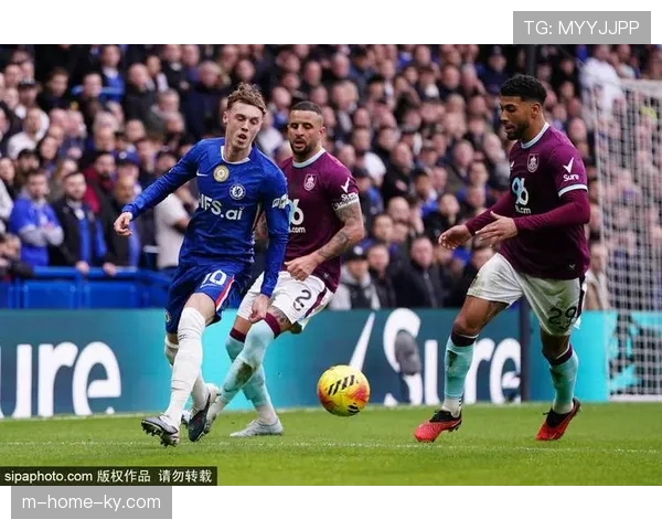 切尔西主场遭伯恩利绝平 福法纳染红成比赛转折点